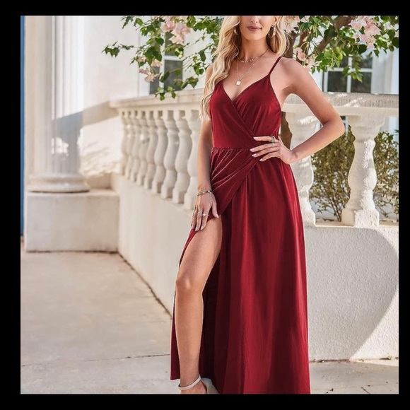 Amazon Dresses & Skirts - Red maxi dress with slit